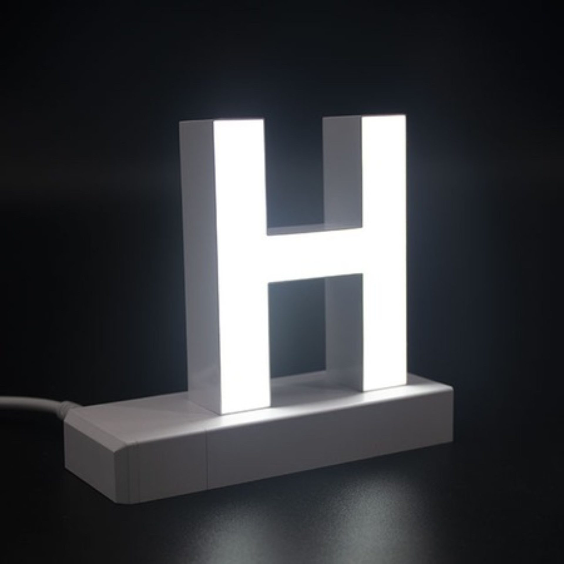 LED črka H 75mm za sestavo napisa Arial 6500K "klik" bela