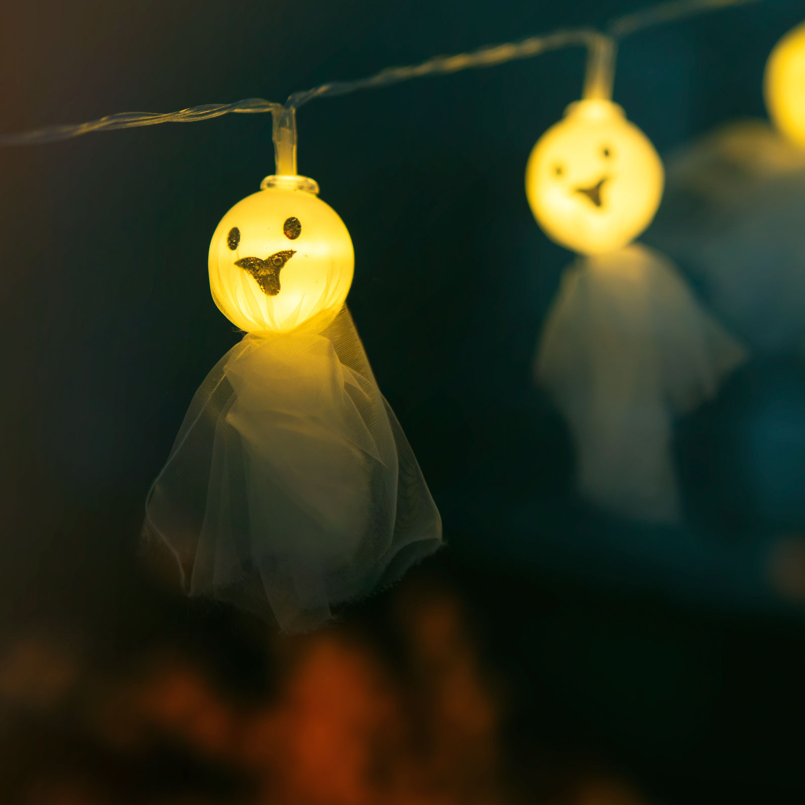 Baterijske lučke duhci za noč čarovnic / Halloween 10 LED 1,65m 2xAA