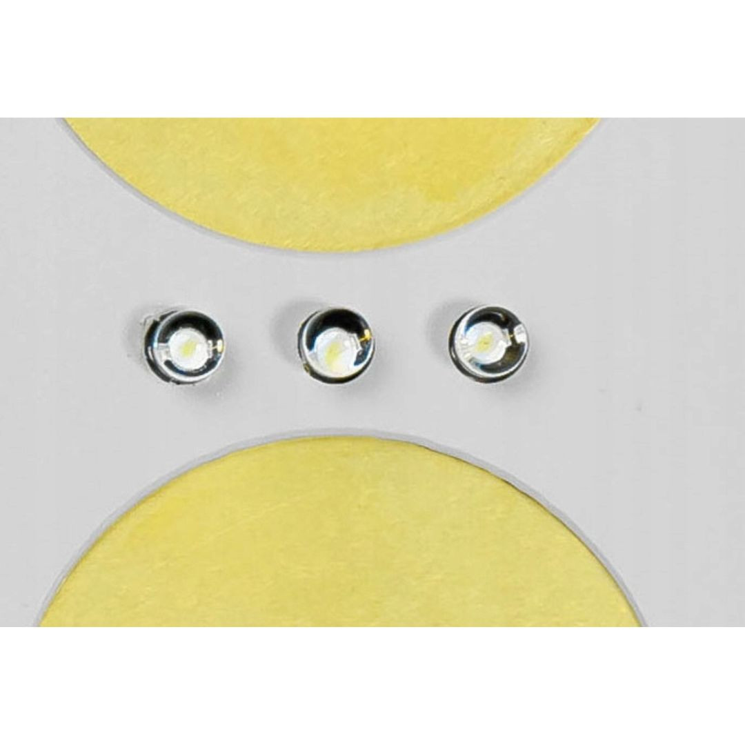 Močen ultrazvočni odganjalec kun za avto z dvema zvočnikoma 12V + 3xLED