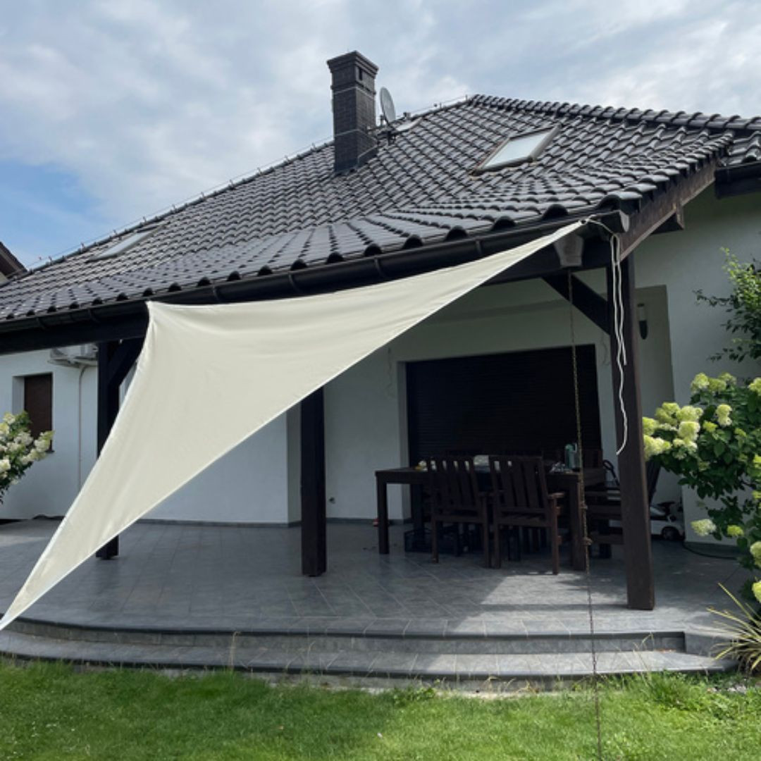 Senca trikotna v obliki jadra 3 x 3 x 3 m bež – slika 9