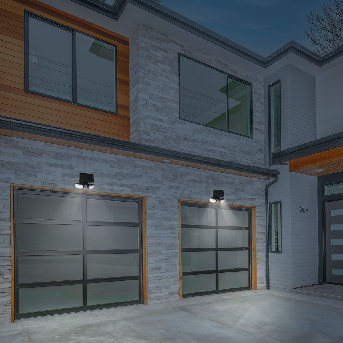 COB LED solarni reflektor 8W 500lm s senzorjem gibanja s 2 vrtljivima glavama in 3 načini delovanja