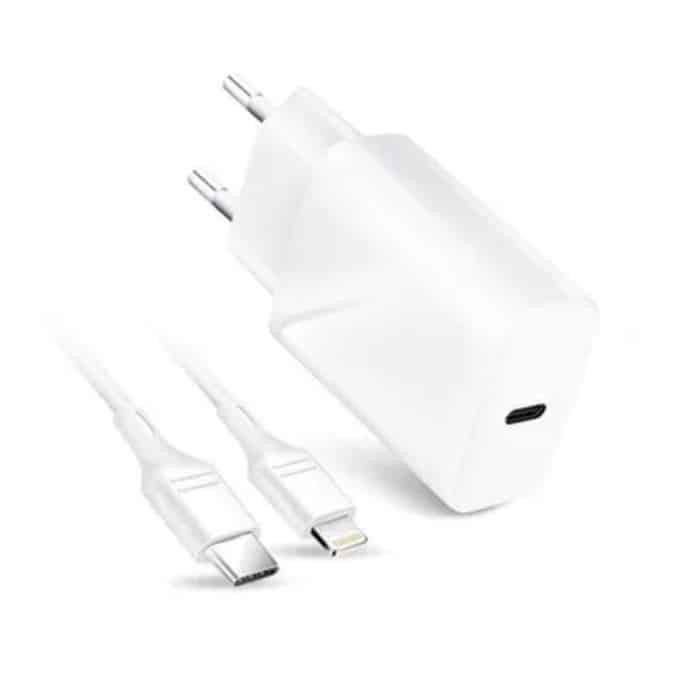 Omrežni polnilec z USB-C vtičnico in lightning kablom 3A 20W PD in QC 4.0