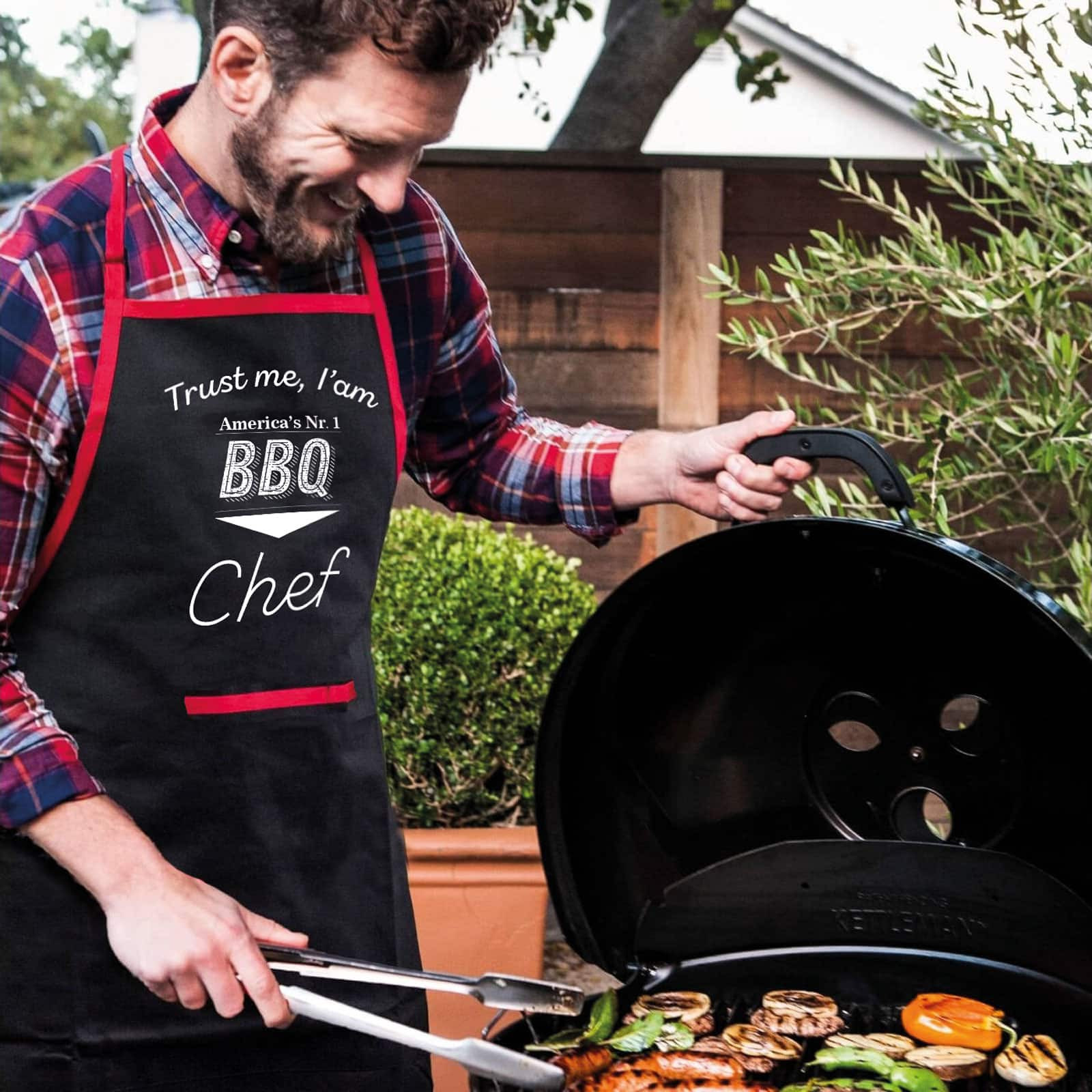 Predpasnik za žar BBQ 61 x 75,5 cm črn