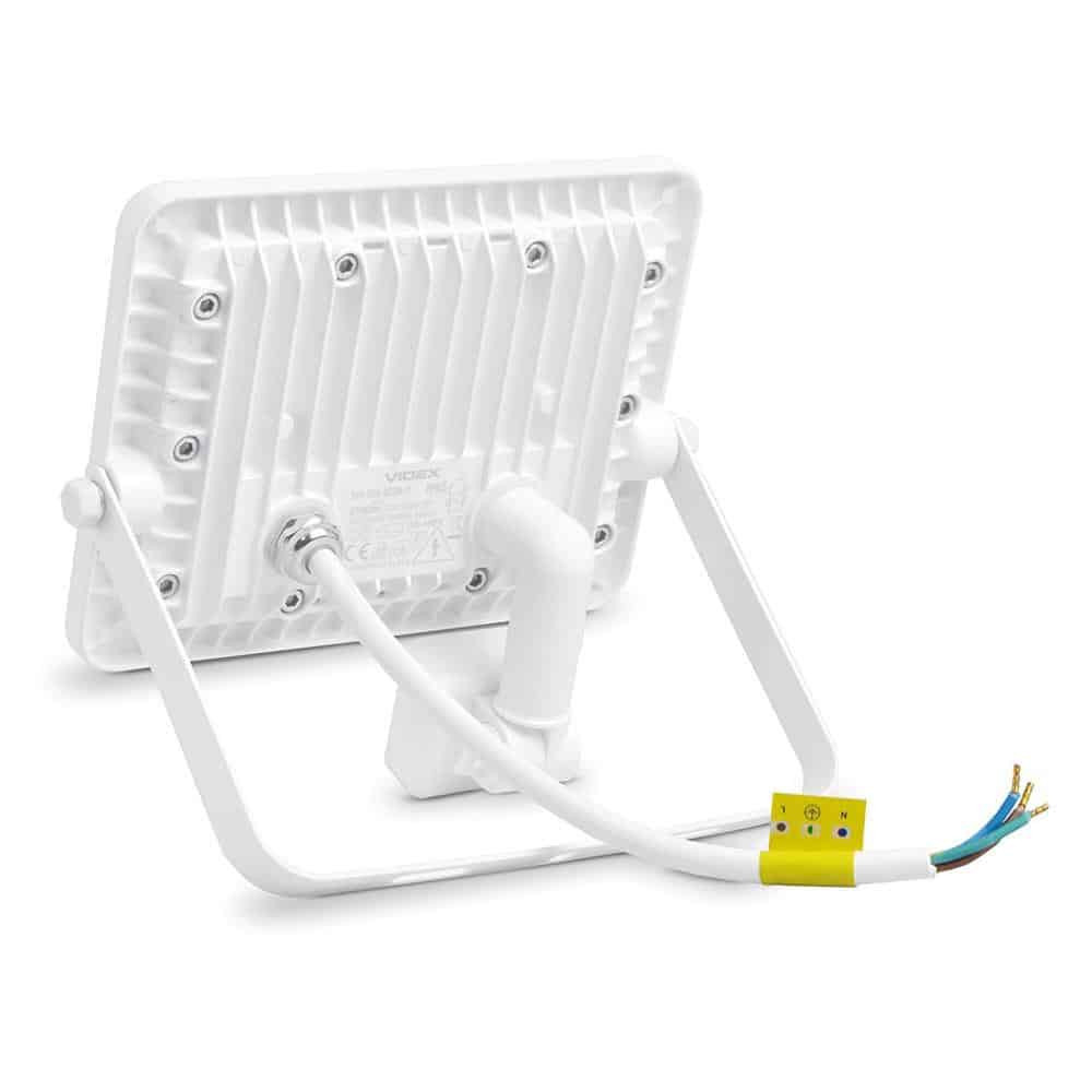LED reflektor Luca 30W 2700lm 5000K s senzorjem gibanja IP65 vodotesen bel