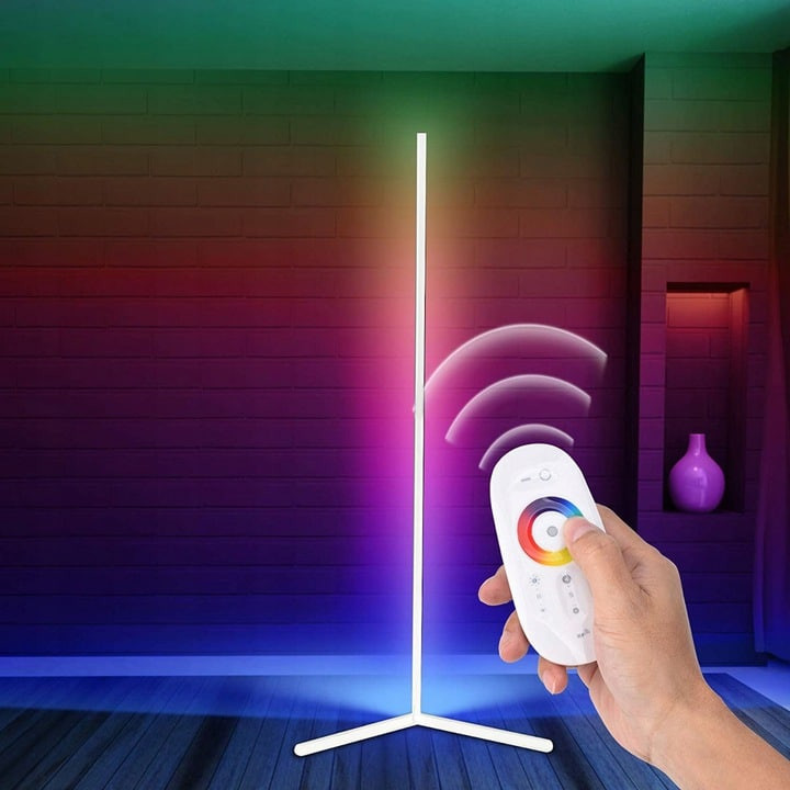 RGB WS2811 LED stoječa svetilka 140cm z RF daljinskim upravljalnikom bela
