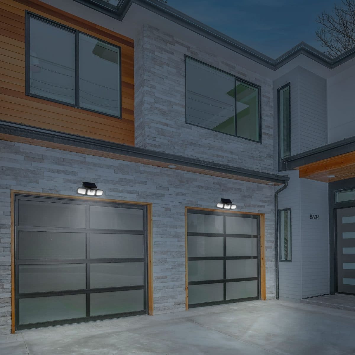 COB LED solarni reflektor 10W 600lm s senzorjem gibanja s 3 vrtljivimi glavami in 3 načini delovanja