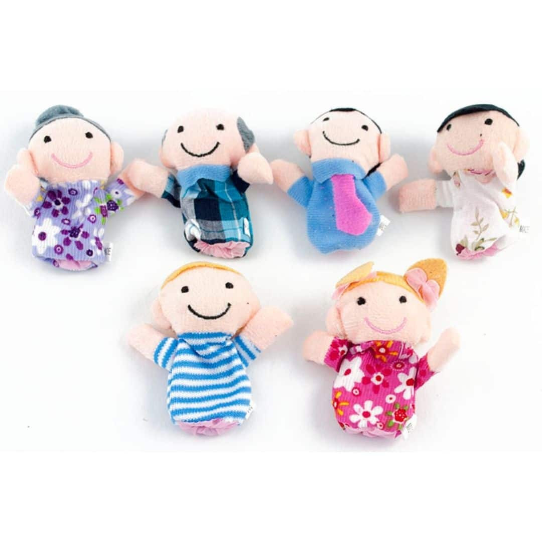 Set 6 naprstnih plišastih lutk družina - oče, mama, babica, dedek, hči, sin