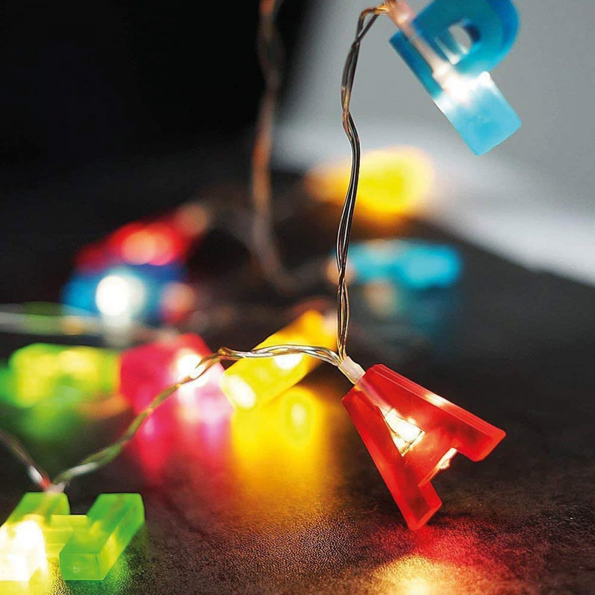 LED veriga na baterije napis "Happy Birthday" 13 LED 2 x AA 2m
