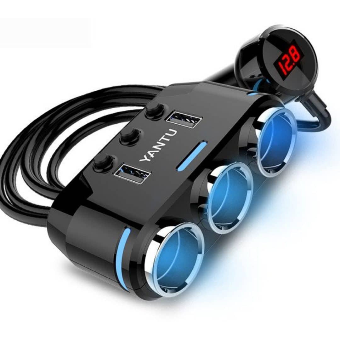 Avto razdelilec z LCD merilnikom napetosti 3 + 2 USB
