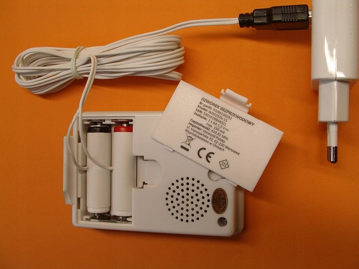 USB nadomestek baterij 3xAAA 3R3 4,5V 500mA