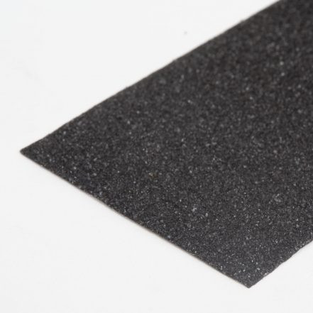 Samolepljivi protizdrsni trak 5 m x 25 mm črn