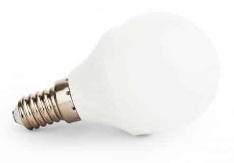 LED žarnica - sijalka E14 B45 6W hladno bela