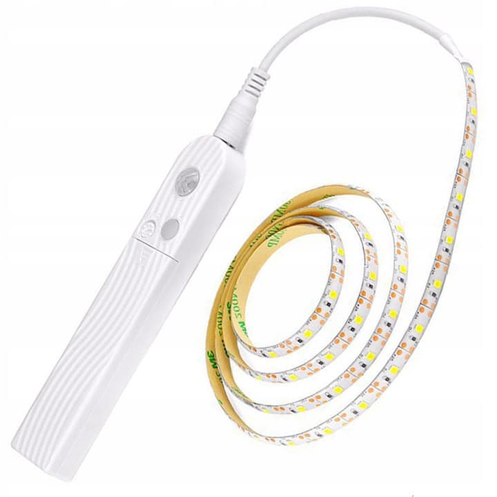 LED trak 1m 60 LED na baterije ali USB s senzorjem gibanja 4 x AAA nevtralno beli 4500-5000K