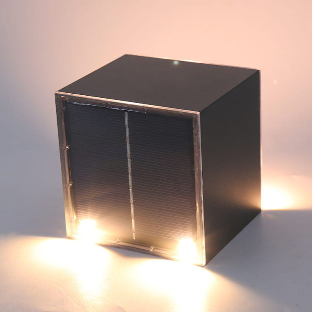 Kakovostna ALU solarna svetilka dvostranska "kocka" 3.2 V 1200 mAh