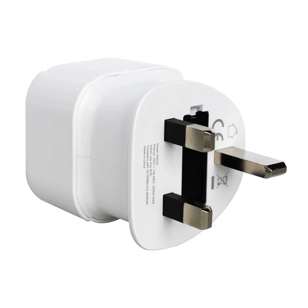 Potovalni adapter EU v UK vtičnico
