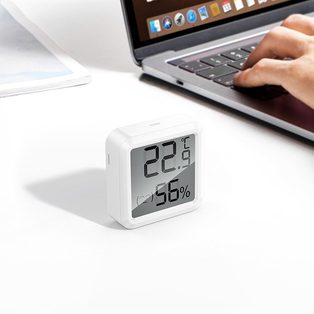 Digitalni LCD termometer z merilnikom vlage 45x45x13mm