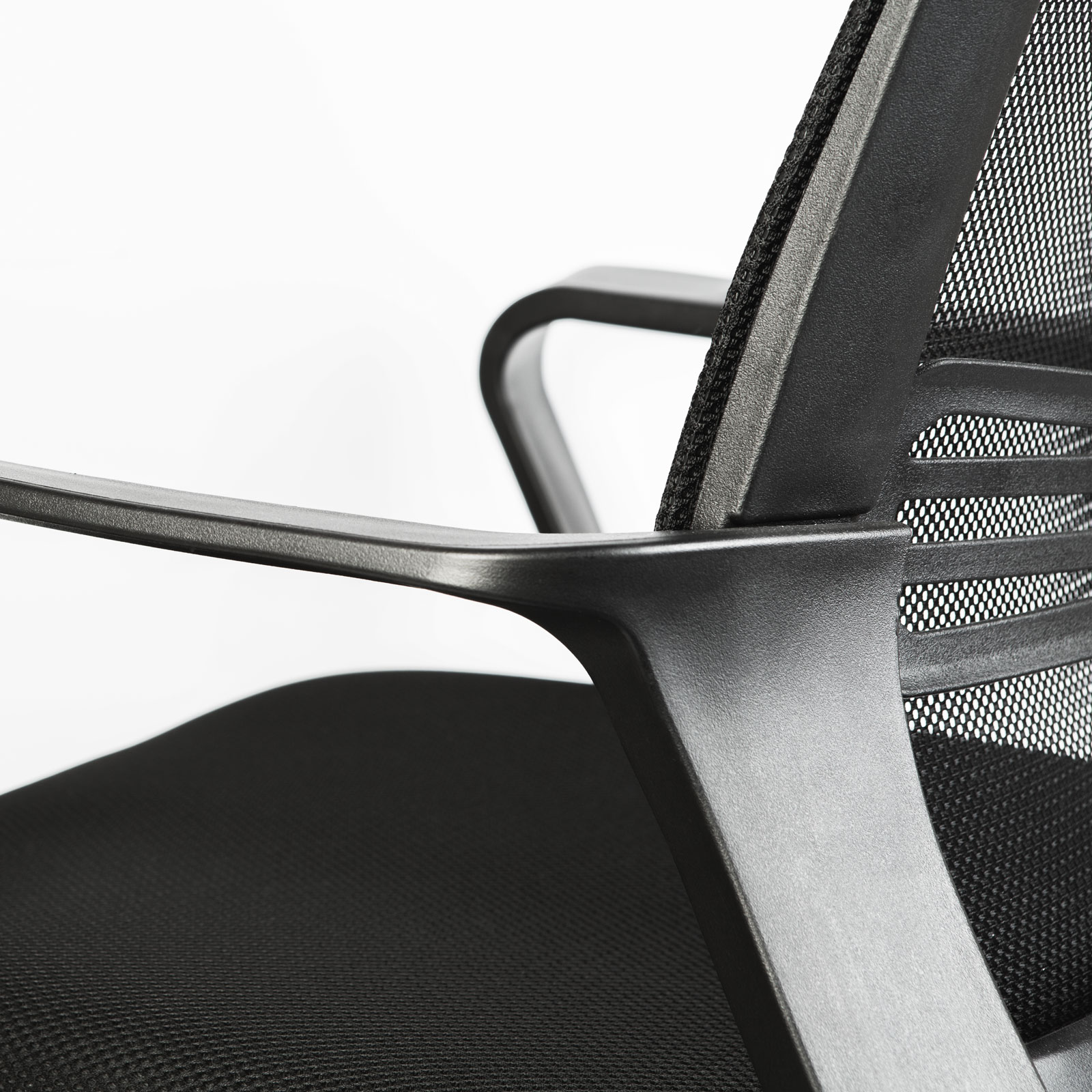 Office swivel chair – with fixed armrests – black – 70 x 51 / 52 x 50 cm