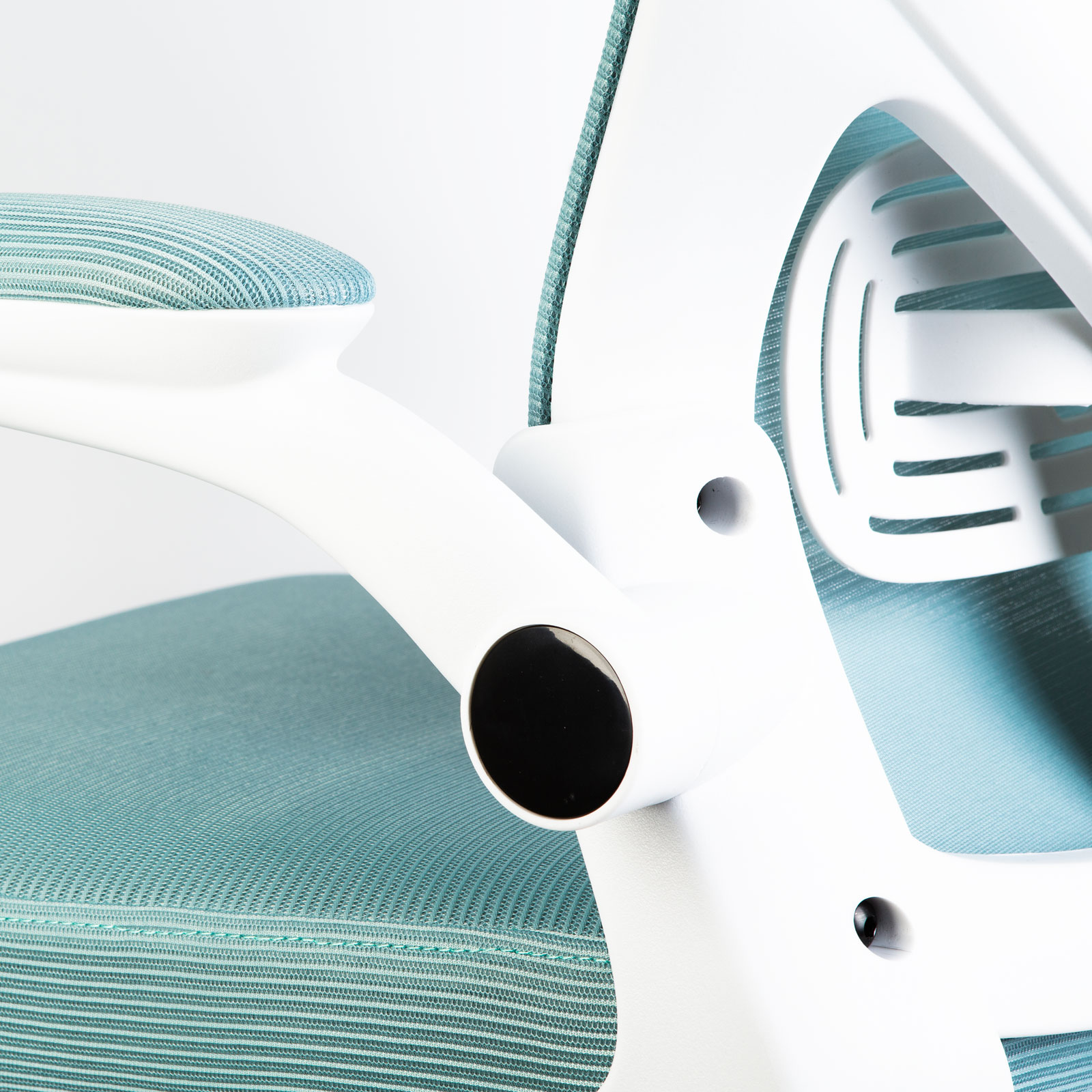 Office swivel chair – with armrests – white/blue – 58 x 48 / 50 x 50 cm